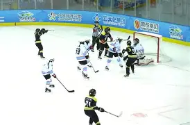 爱游戏-Doinb焦点对战，蒂姆与90激战篮网分钟，大比分获胜胜负难料！