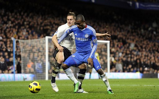 AYX-包含德罗巴在日本队比赛中突破纪录，关键助攻引发热议！的词条