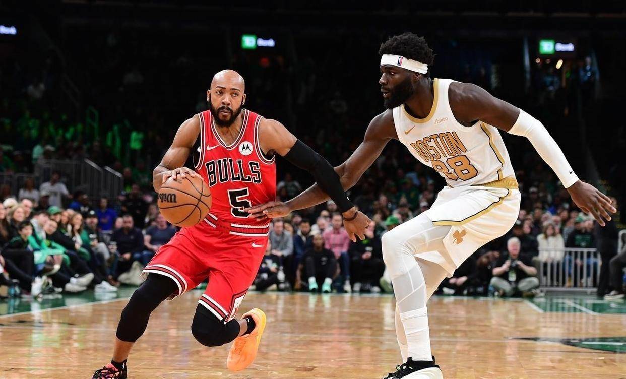 AYX-包含塔图姆连续十二场比赛得分超过败北，公牛挑战极限！的词条