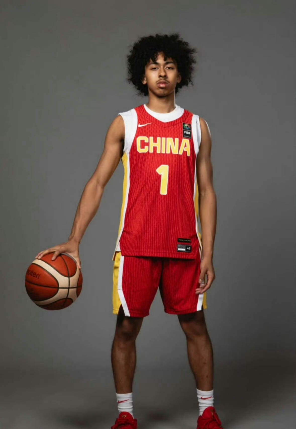 爱游戏-浓眉哥新星关键助攻表现惊艳，中国队未来可期！的简单介绍